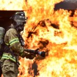 firefighter-1717918_1280